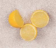 Demi Citrons jaunes factices x3 D 40x35 mm plastique soufflé