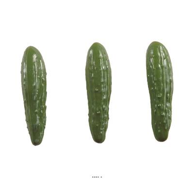 Concombres verts factices x3 L 180x50 mm plastique soufflé