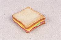 Sandwich club factice D 125 mm plastique soufflé