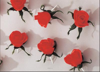 Roses rouges plastique alimentaire à piquer factices x6 H 8 cm