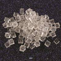 Glaçons en cube factices x100 D 10x10 mm plastique soufflé