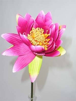 Lotus en fleur Zihia artificiel Fushia H 50 cm très belle tête D 11 cm